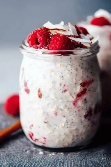 Raspberry Coconut Overnight Oats