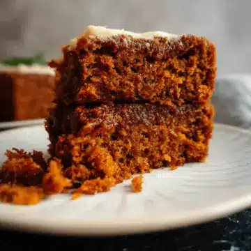 Easy Flourless Oatmeal Carrot Cake Recipe