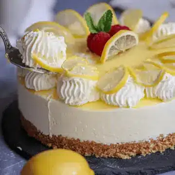 No-Bake Lemon Cheesecake