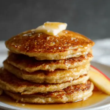 Healthy Oatmeal Apple Pancakes