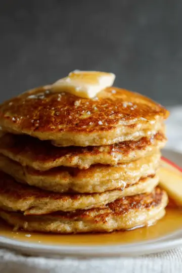 Healthy Oatmeal Apple Pancakes