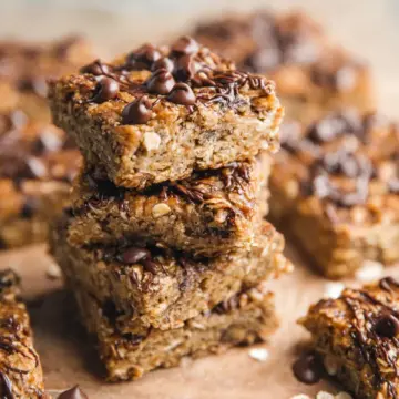 4-Ingredient Banana Oatmeal Bars