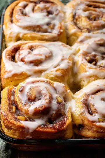 Apple Cinnamon Rolls